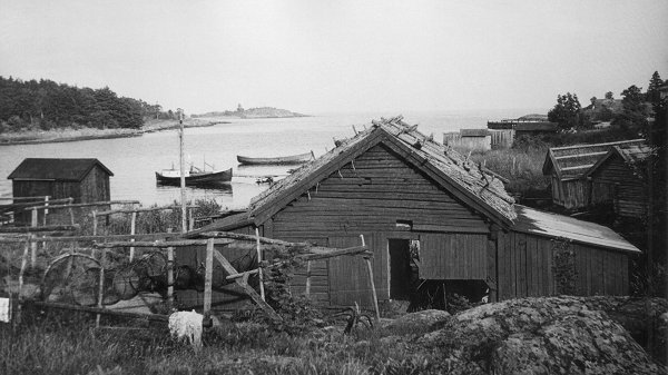 Lars Matts Eriks sjöbod, gammalt fotografi, som det en gång såg ut.